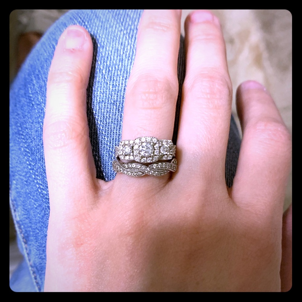 Vera Wang Wedding Set